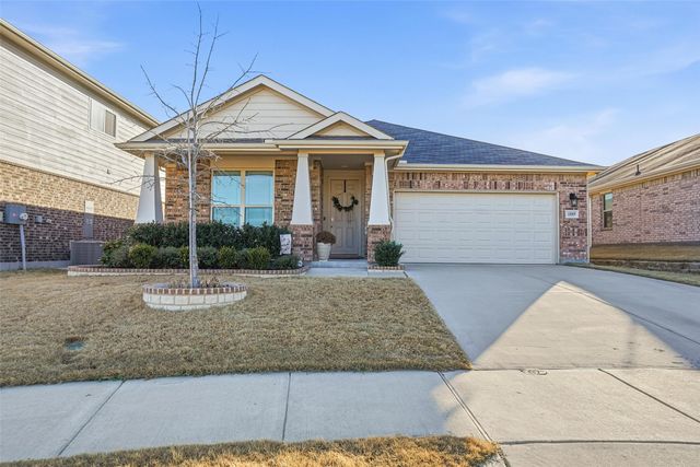 10909 Golden Barrel Court, Fort Worth, TX 76108