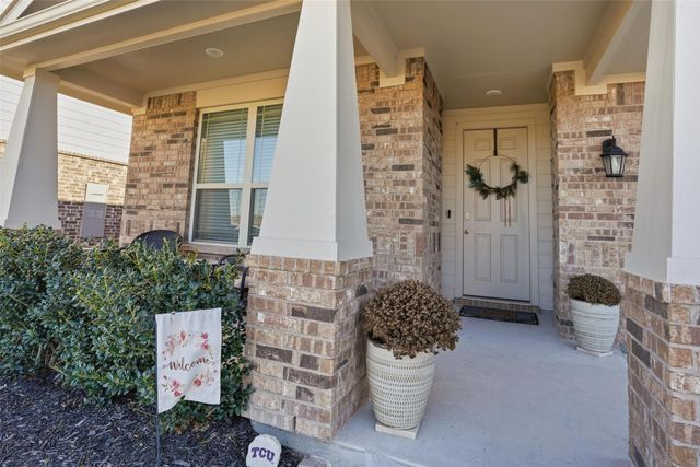 10909 Golden Barrel Court, Fort Worth, TX 76108