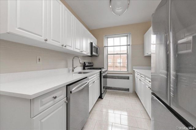 175-06 Devonshire Road 6O, Jamaica Estates, NY 11432