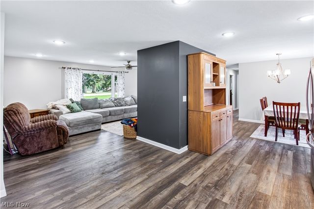 39422 Chestnut Ridge Road, Elyria, OH 44035