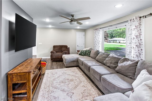 39422 Chestnut Ridge Road, Elyria, OH 44035