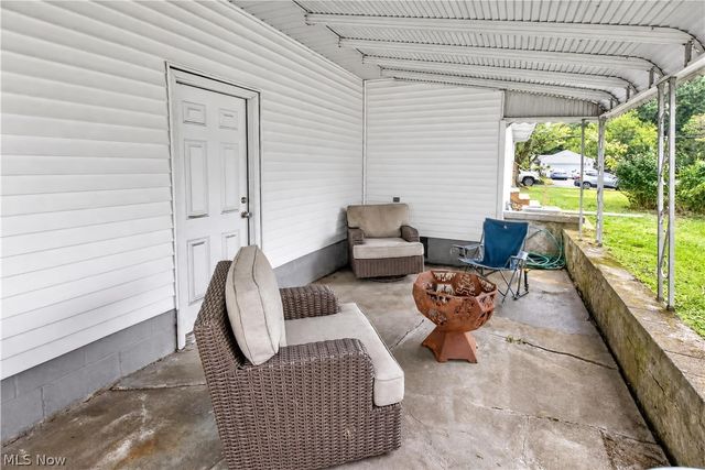 39422 Chestnut Ridge Road, Elyria, OH 44035