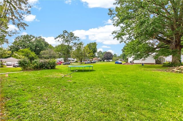 39422 Chestnut Ridge Road, Elyria, OH 44035