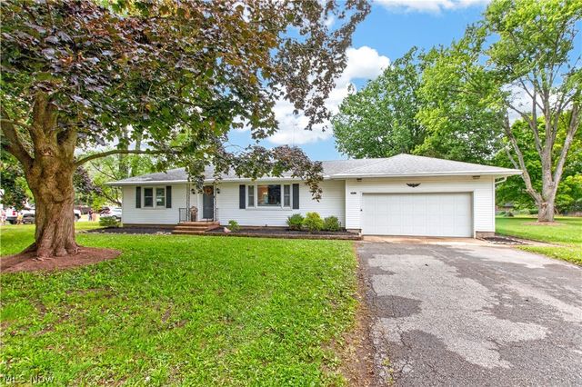 39422 Chestnut Ridge Road, Elyria, OH 44035