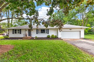 39422 Chestnut Ridge Road, Elyria, OH 44035