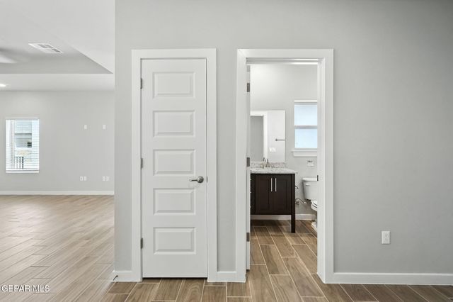 11873 Artekale Place, El Paso, TX 79934