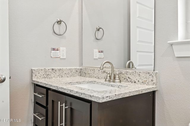 11873 Artekale Place, El Paso, TX 79934