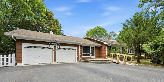 31 Tuthill Point Road, East Moriches, NY 11940