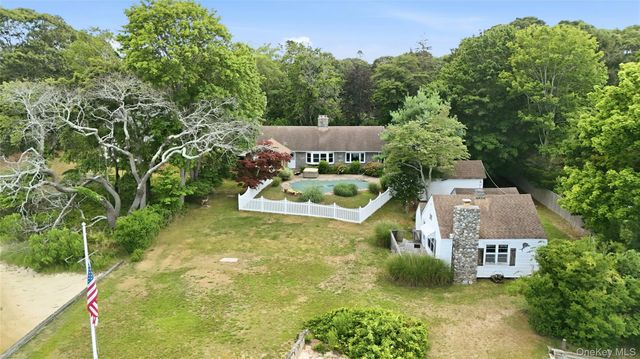 31 Tuthill Point Road, East Moriches, NY 11940