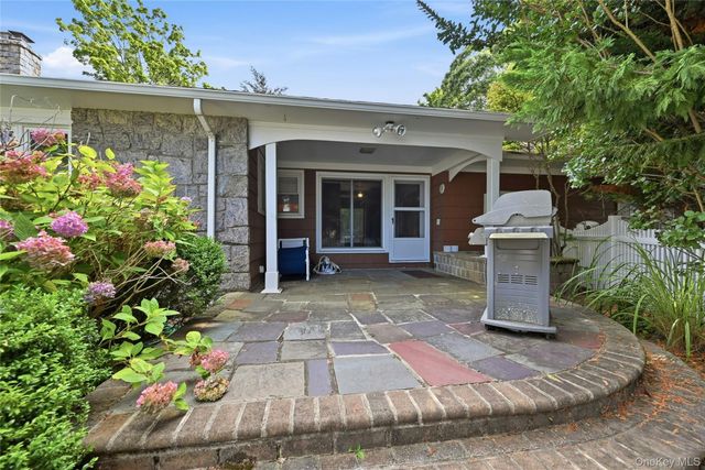 31 Tuthill Point Road, East Moriches, NY 11940