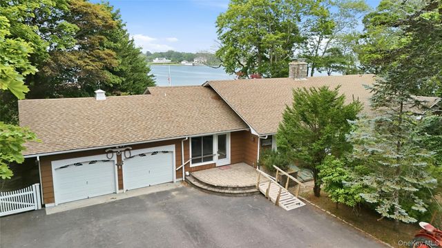 31 Tuthill Point Road, East Moriches, NY 11940