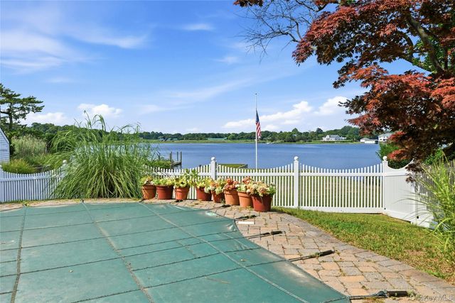 31 Tuthill Point Road, East Moriches, NY 11940
