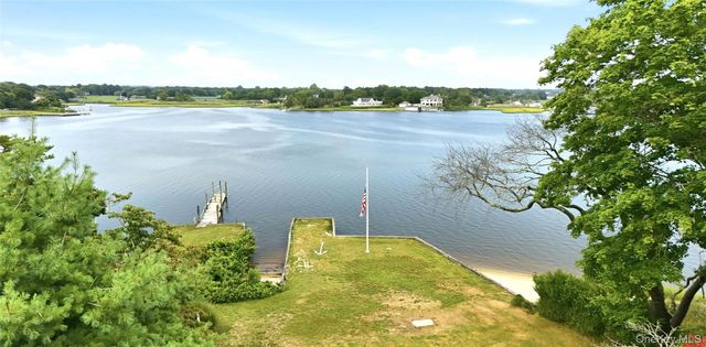 31 Tuthill Point Road, East Moriches, NY 11940