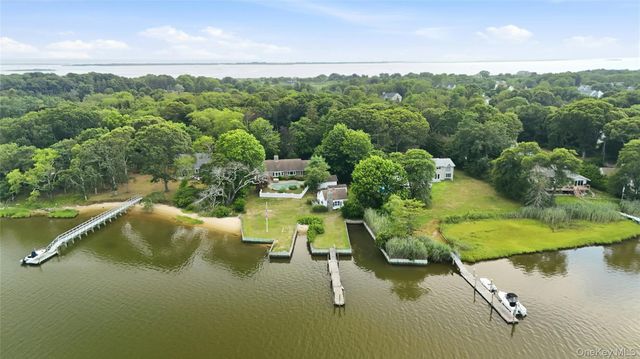 31 Tuthill Point Road, East Moriches, NY 11940