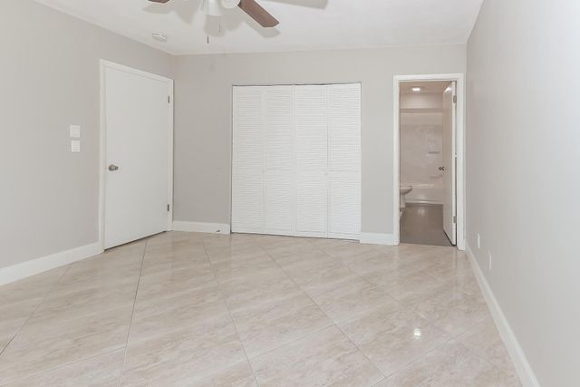 417 NE Cornwall Ave, Port St Lucie, FL 34983