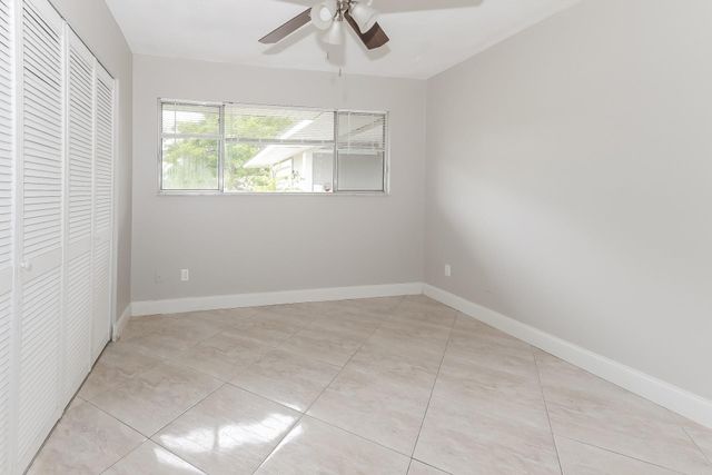 417 NE Cornwall Ave, Port St Lucie, FL 34983