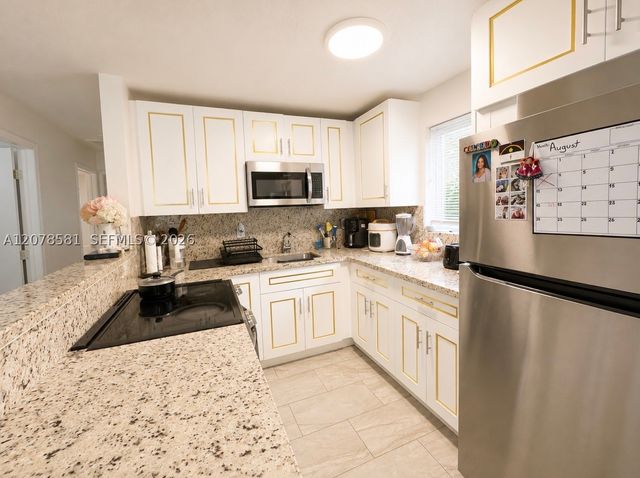 5920 NE 1st Terrace, Fort Lauderdale, FL 33334