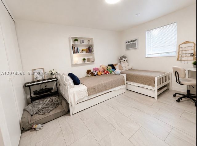 5920 NE 1st Terrace, Fort Lauderdale, FL 33334