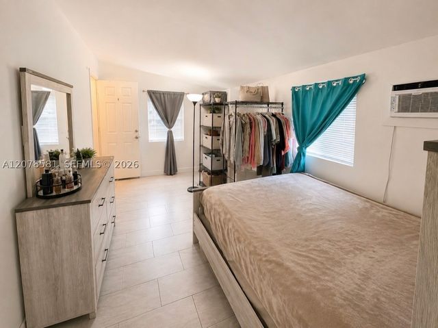 5920 NE 1st Terrace, Fort Lauderdale, FL 33334
