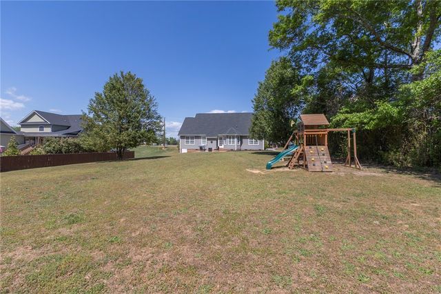 208 Mahaffey Road, Williamston, SC 29697