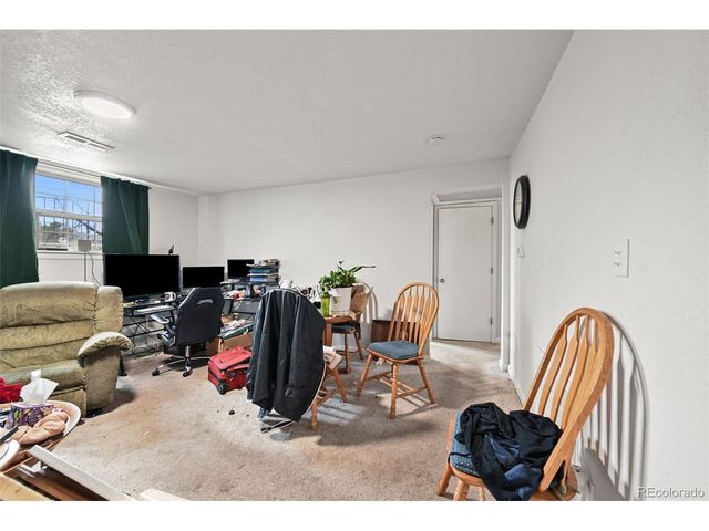 3480 S Akron St 8, Denver, CO 80231