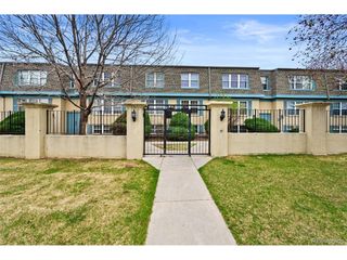 3480 S Akron St 8, Denver, CO 80231