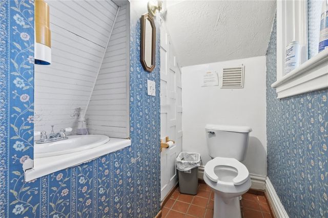 502 Walnut Ave, Clairton, PA 15025