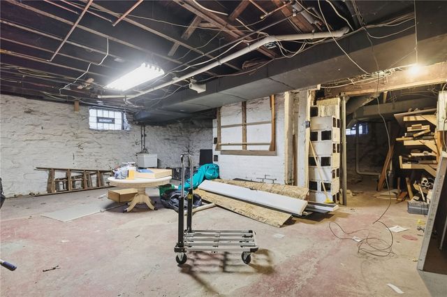 502 Walnut Ave, Clairton, PA 15025