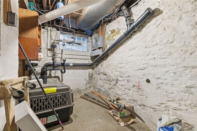 502 Walnut Ave, Clairton, PA 15025