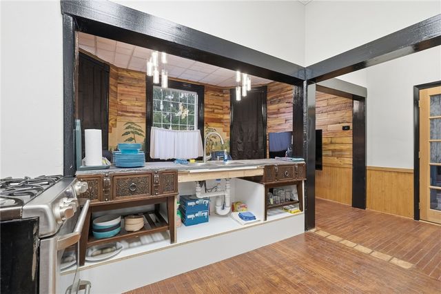 502 Walnut Ave, Clairton, PA 15025