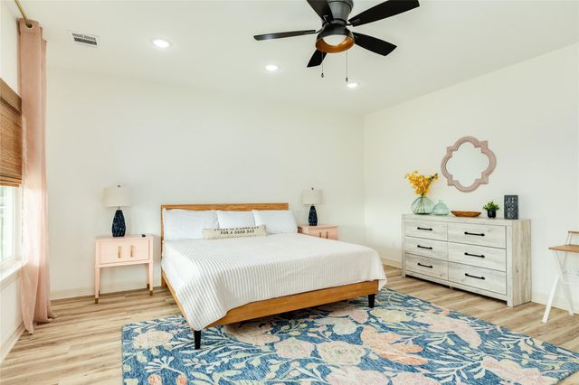 312 Seabean Street, Surfside Beach, TX 77541