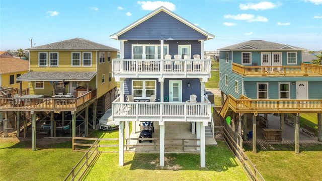 312 Seabean Street, Surfside Beach, TX 77541