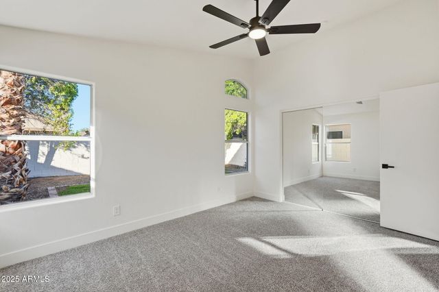 4618 E CHARLESTON Avenue, Phoenix, AZ 85032