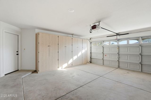 4618 E CHARLESTON Avenue, Phoenix, AZ 85032