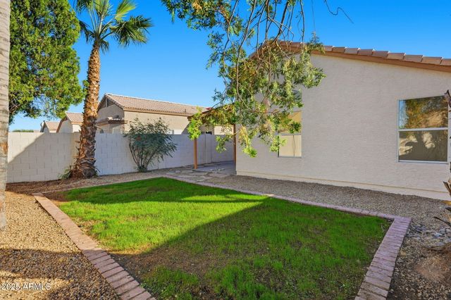 4618 E CHARLESTON Avenue, Phoenix, AZ 85032