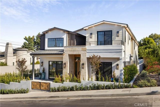 1658 5th, Manhattan Beach, CA 90266