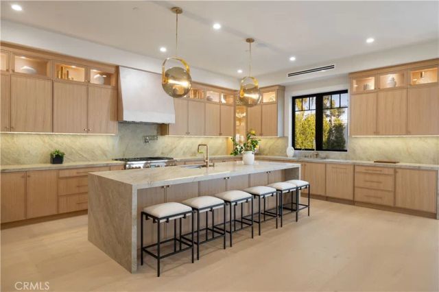 1658 5th, Manhattan Beach, CA 90266