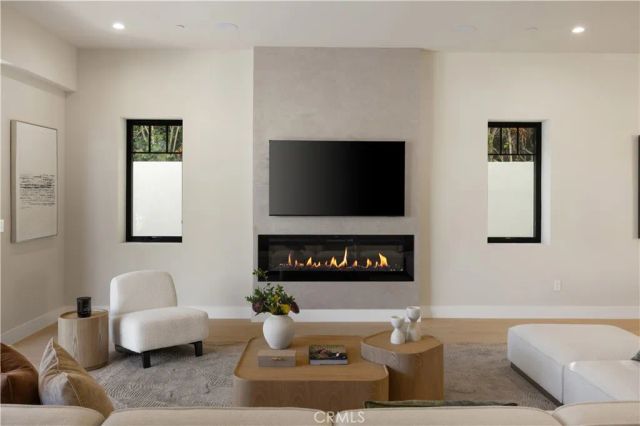 1658 5th, Manhattan Beach, CA 90266