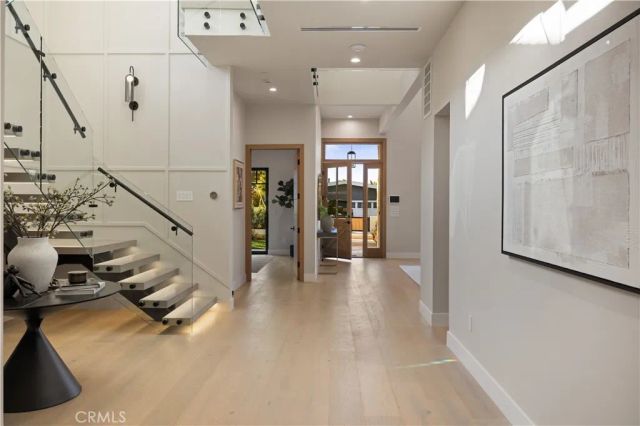 1658 5th, Manhattan Beach, CA 90266