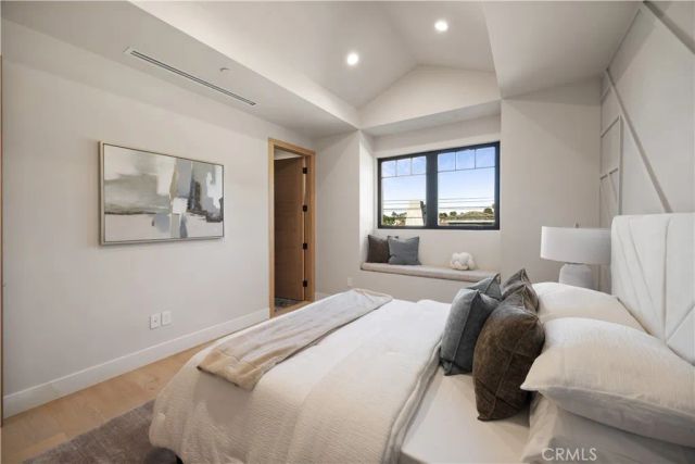 1658 5th, Manhattan Beach, CA 90266