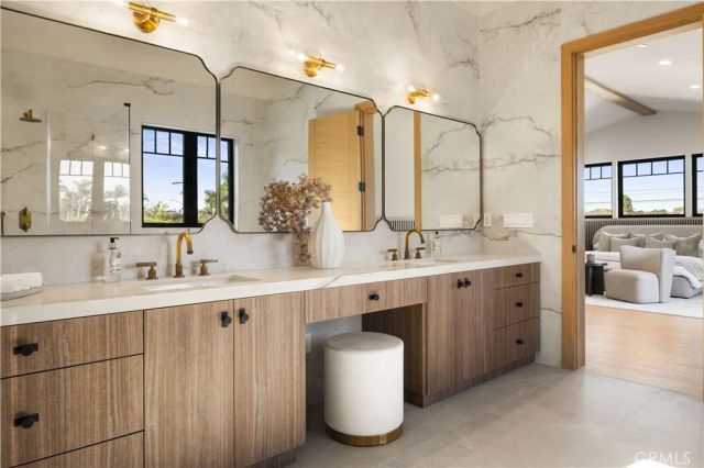 1658 5th, Manhattan Beach, CA 90266
