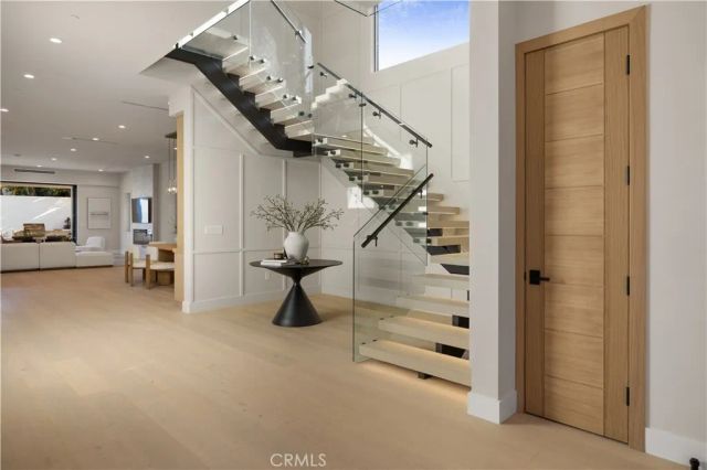 1658 5th, Manhattan Beach, CA 90266