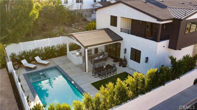 1658 5th, Manhattan Beach, CA 90266