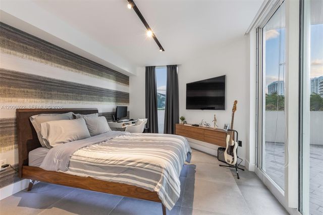 3370 Hidden Bay Dr 409, Aventura, FL 33180