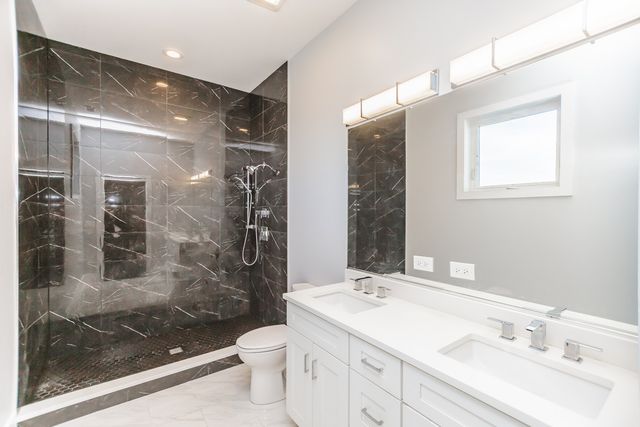 2018 S Loomis Street 3, Chicago, IL 60608