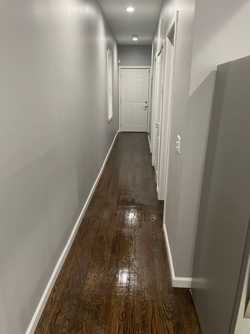 2731 S Whipple Street, Chicago, IL 60623