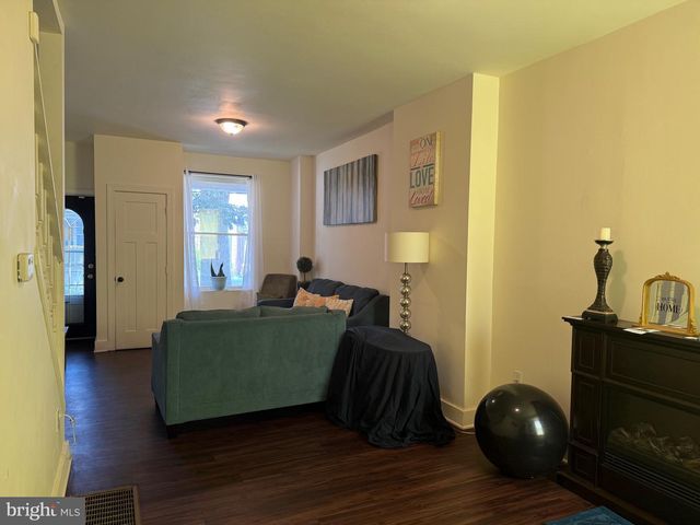 1443 BERRYHILL ST, Harrisburg, PA 17104