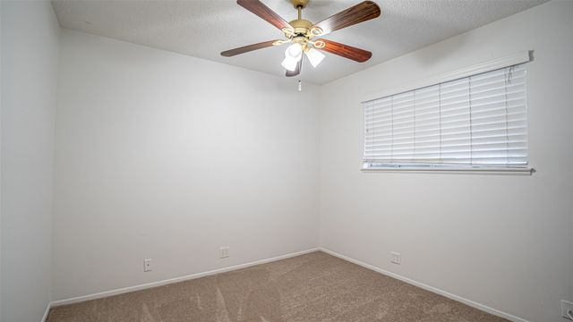 217 Wintercrest Road, Burleson, TX 76028