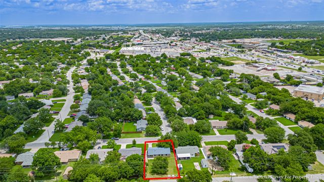217 Wintercrest Road, Burleson, TX 76028