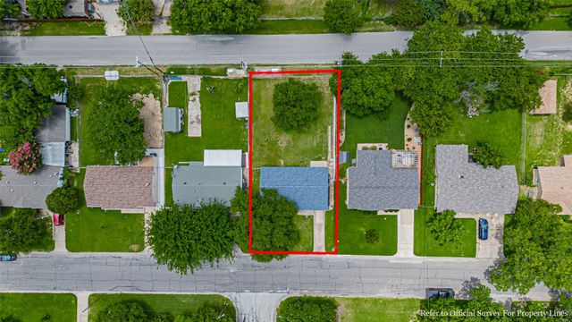 217 Wintercrest Road, Burleson, TX 76028